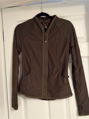 lululemon reversible Perforated Brown/Green/Camo Jacket